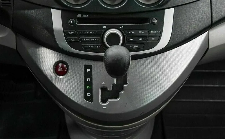 Mitsubishi grandis