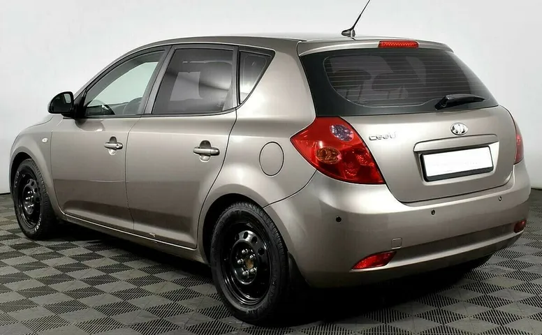 Kia Ceed I