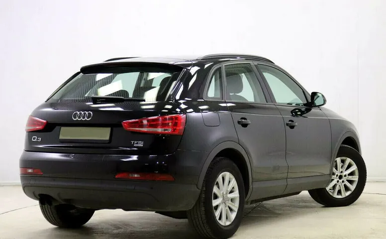 Audi Q3 I (8U)