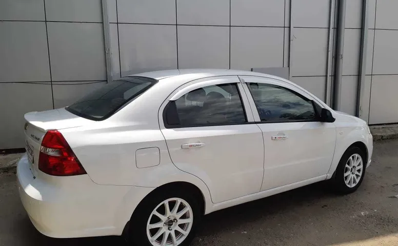 Chevrolet AVEO 1.4 MT (101 л.с.)