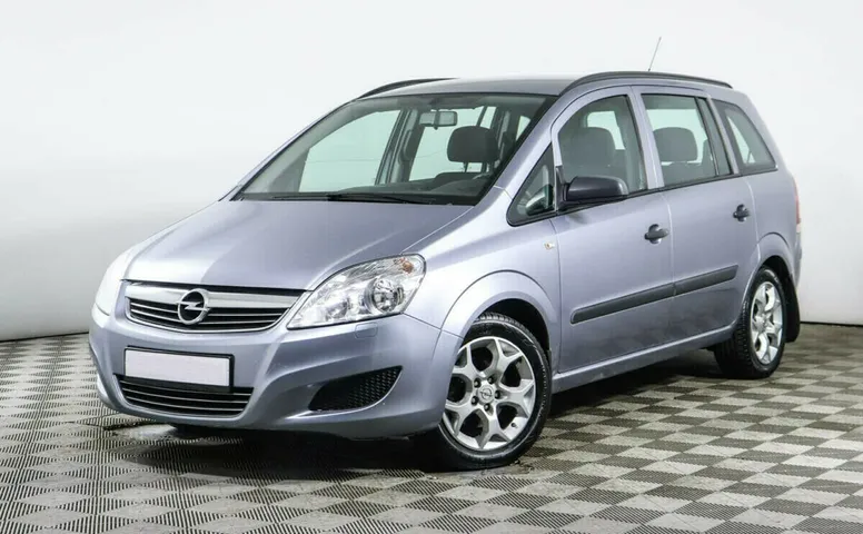 Opel Zafira B Рестайлинг