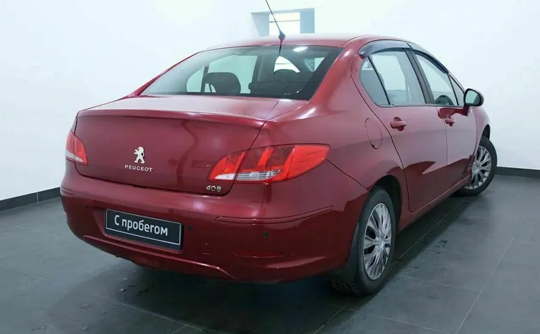 Peugeot 408