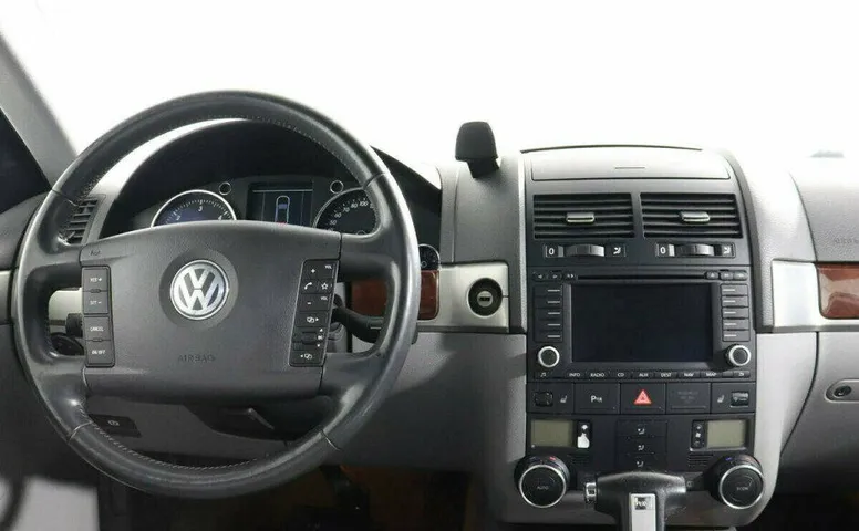 Volkswagen Touareg 3.0 Автомат