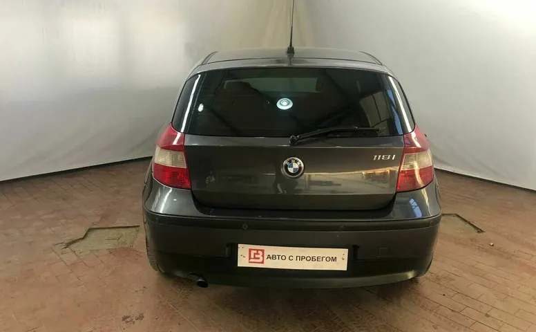 BMW 1ER 118i 2.0 AT (129 л.с.)