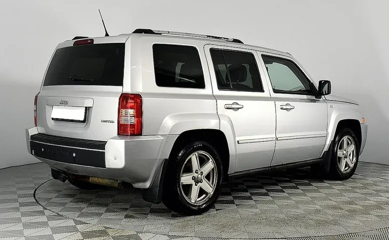 Jeep Liberty (Patriot)