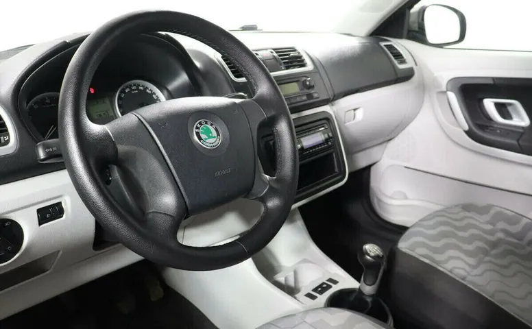 Skoda Fabia II