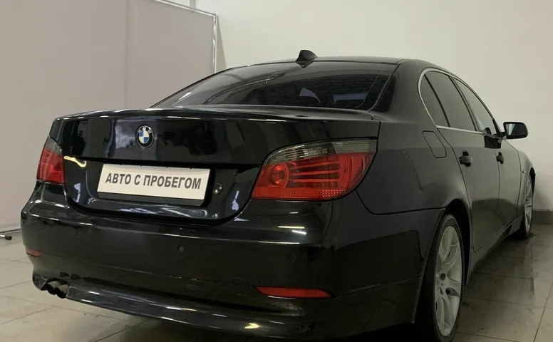 BMW 5ER 530i 3.0 AT (231 л.с.)