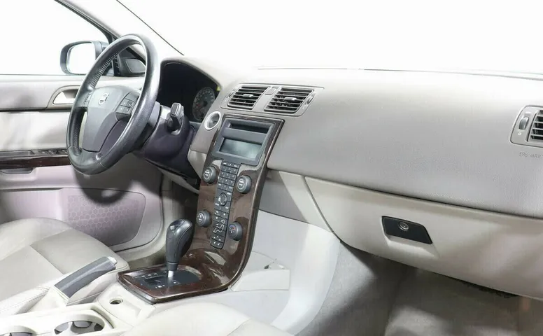 Volvo S40 II