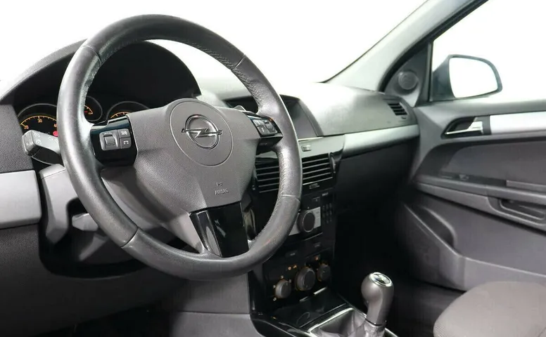 Opel Astra H Рестайлинг