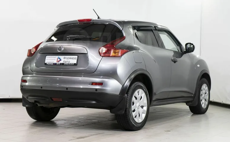 Nissan Juke, 1 поколение