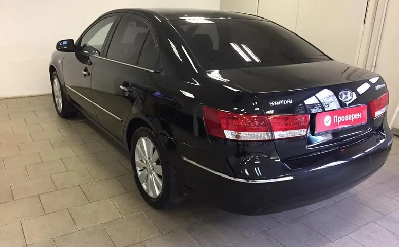 Hyundai Sonata V (NF)
