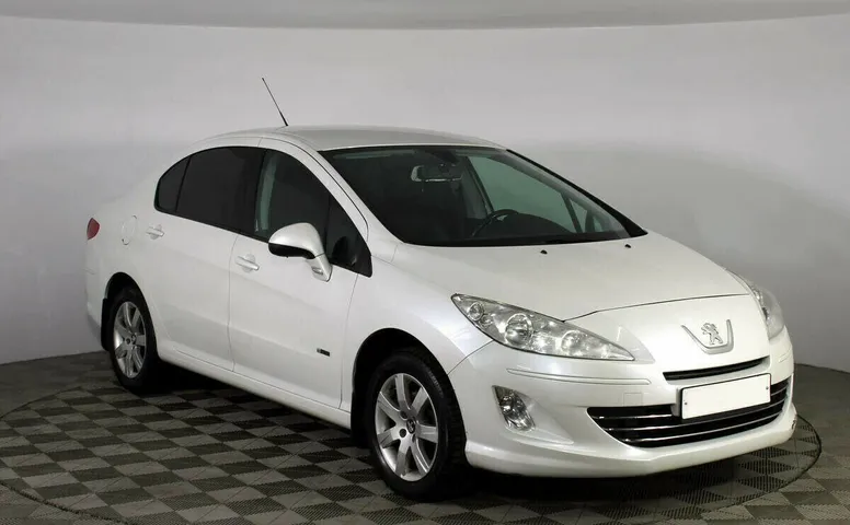 Peugeot 408