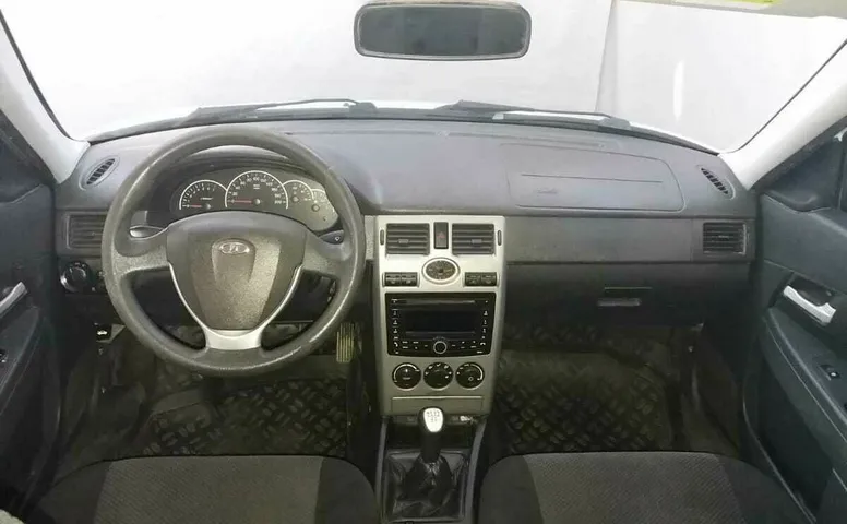 LADA (ВАЗ) 2170 1.6 MT (98 л.с.)
