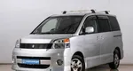 Toyota Voxy, 1 поколение