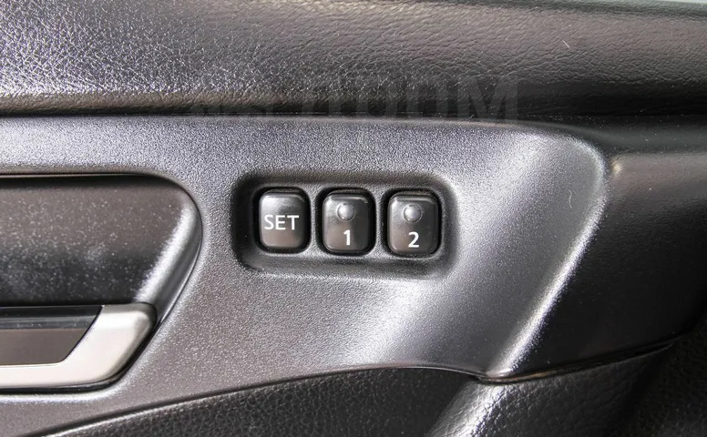 Nissan Murano, 1 поколение