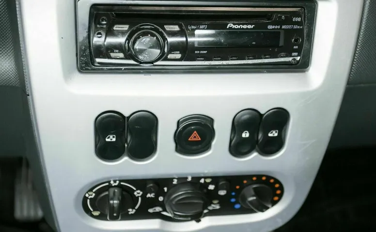 Renault logan