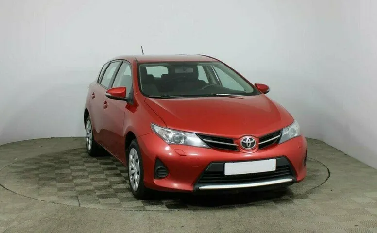 Toyota Auris 1.6 Вариатор