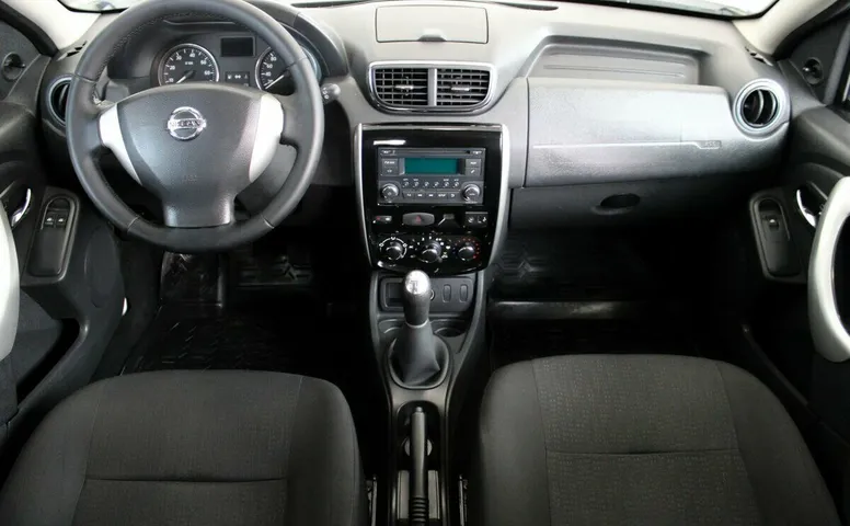 Nissan Terrano III (D10)