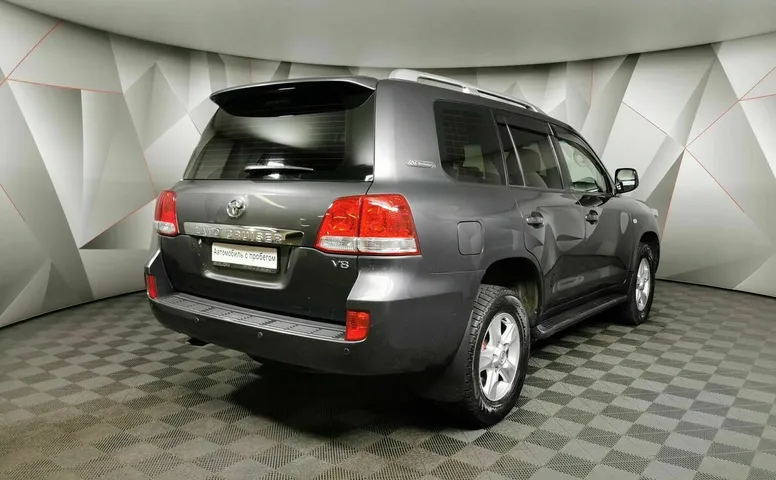 Toyota Land Cruiser 4.7 4WD AT (288 л.с.) Люкс Серый