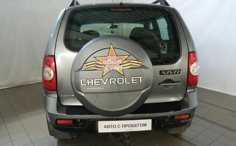 Chevrolet NIVA 1.7 MT (80 л.с.) 4WD