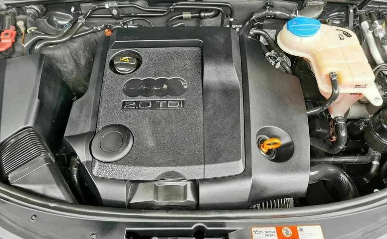 Audi A6 2.0 TDI multitronic (140 л.с.) Серый