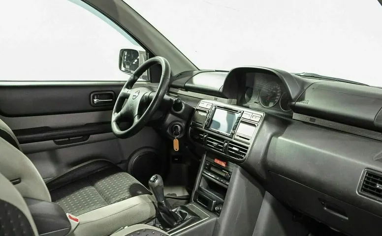 Nissan X-Trail I