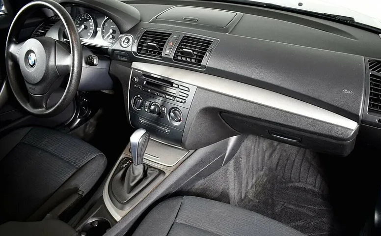 BMW 1 серии 118i I (E81/E82/E87/E88) Рестайлинг
