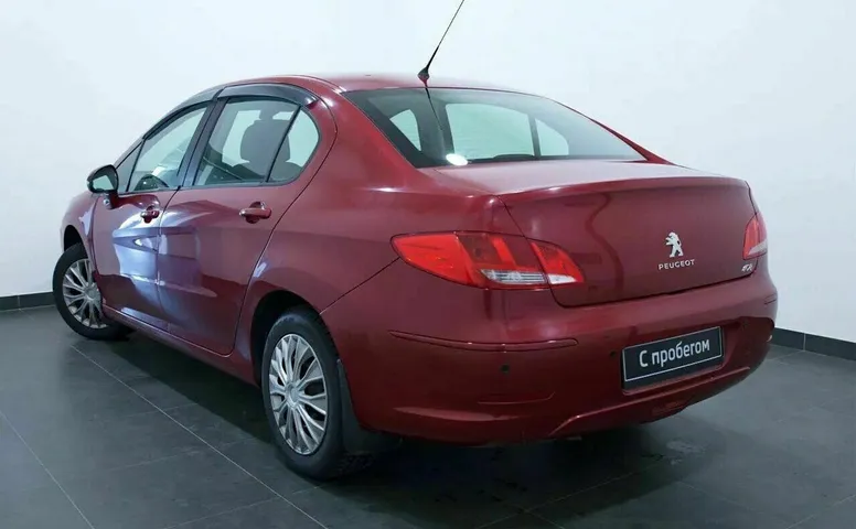 Peugeot 408