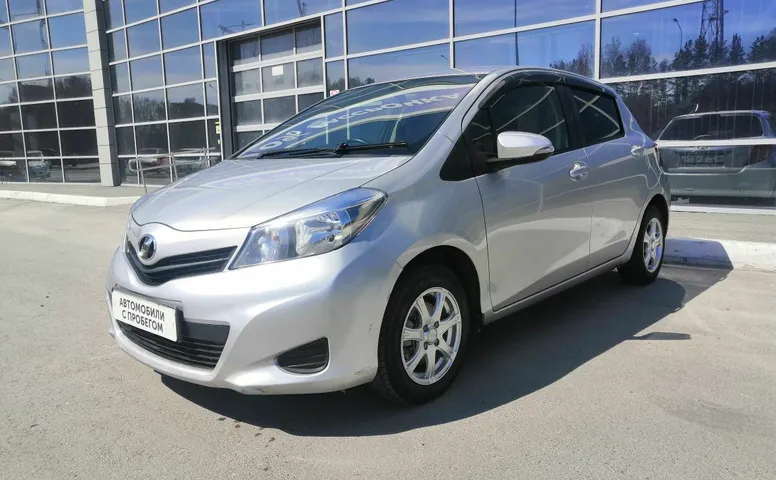 Toyota VITZ 1.3 CVT (95 л.с.)
