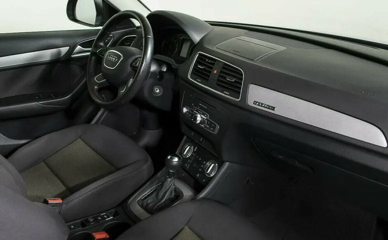 Audi Q3 2.0 Робот