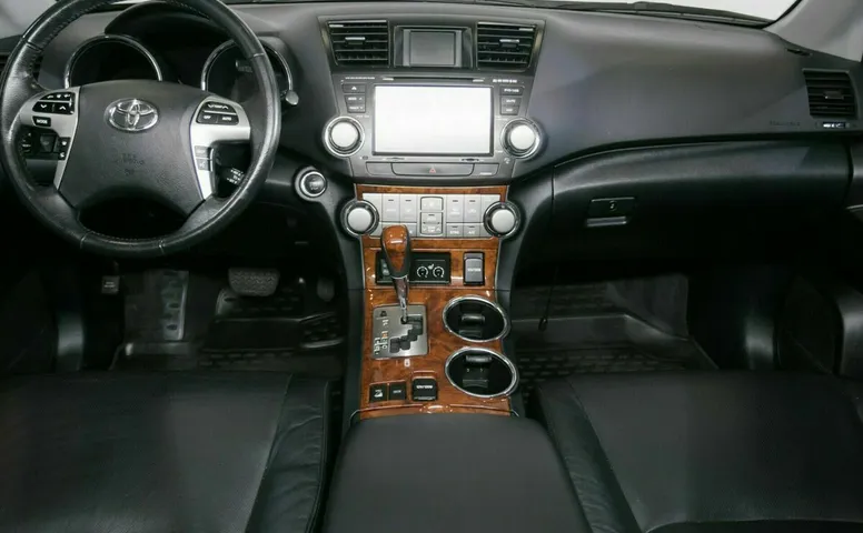 Toyota highlander