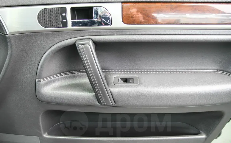 Volkswagen Touareg, 1 поколение, рестайлинг
