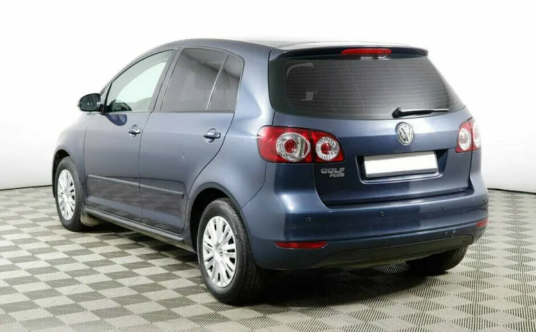 Volkswagen Golf Plus 1.6 Робот