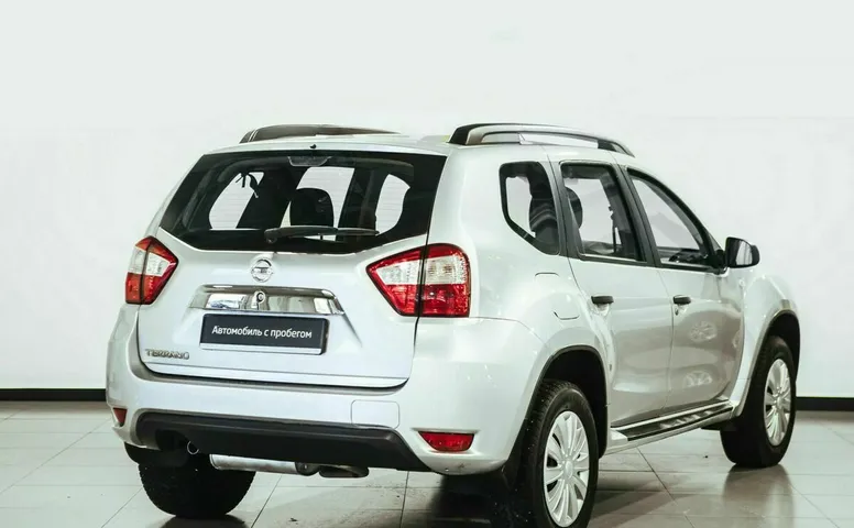 Nissan terrano