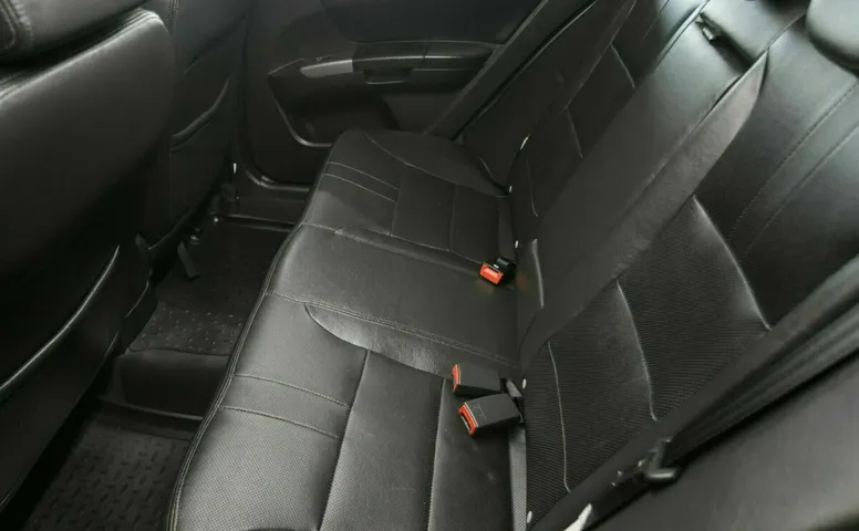 Geely emgrand ec7