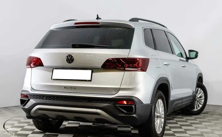 Volkswagen taos робот 2021 с пробегом 21 938 км