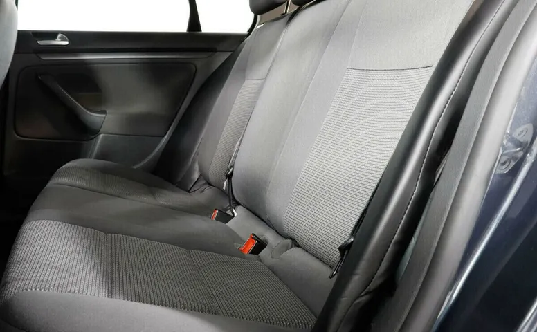 Volkswagen Jetta V