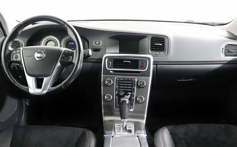 Volvo S60 II