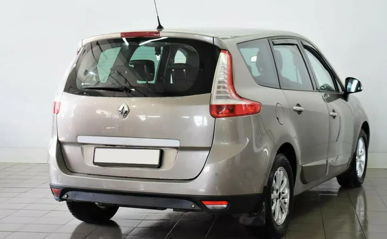 Renault scenic