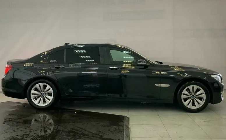 BMW 7ER 740Li xDrive 3.0 AT (320 л.с.) 4WD
