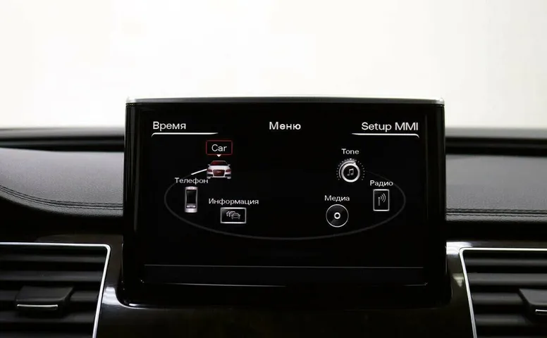 Audi A8 III (D4)