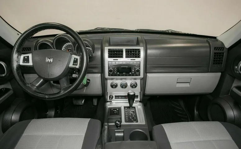 Dodge nitro