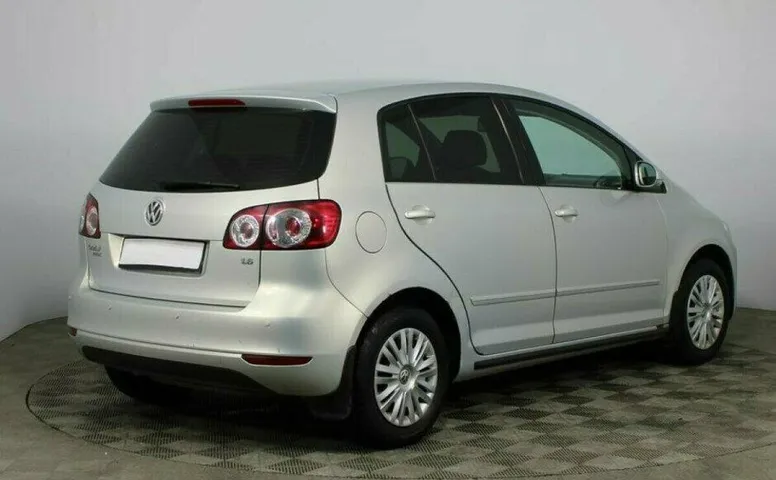 Volkswagen Golf Plus 1.6 Робот