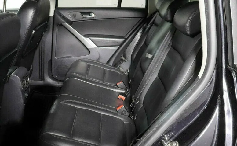 Volkswagen Tiguan 2.0 Автомат