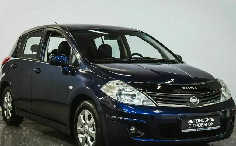 Nissan tiida