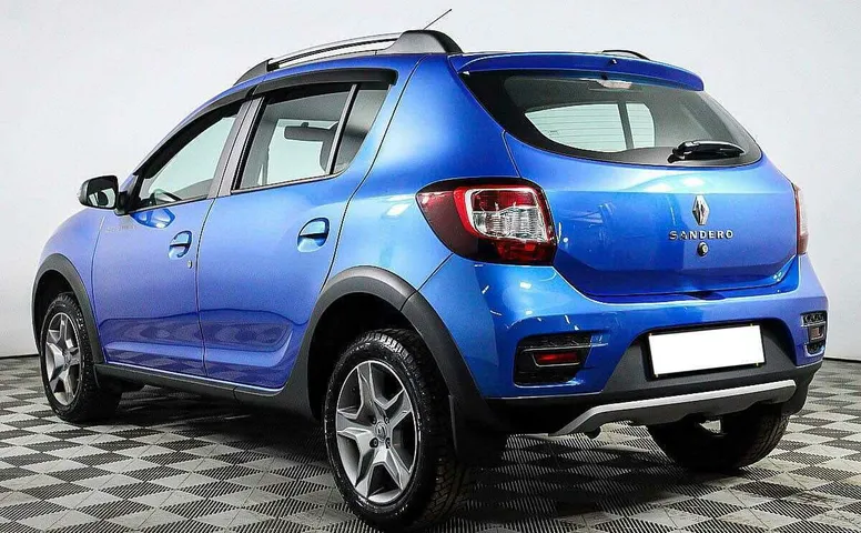 Renault sandero stepway акпп 2021 с пробегом 9 830 км