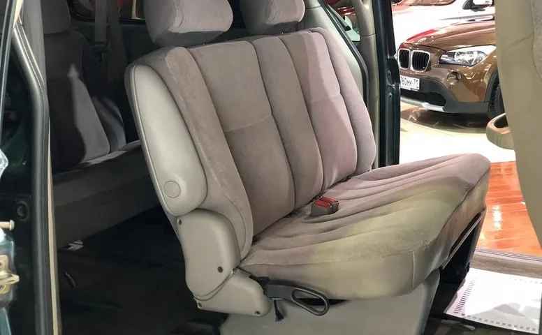 Chrysler Town & Country IV