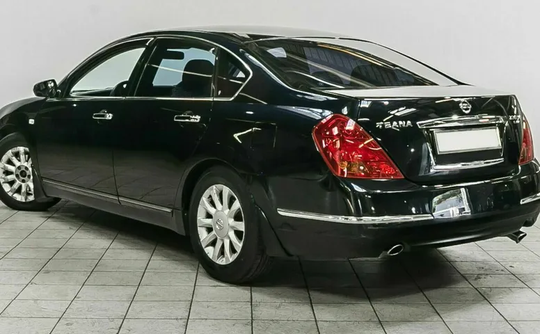 Nissan teana