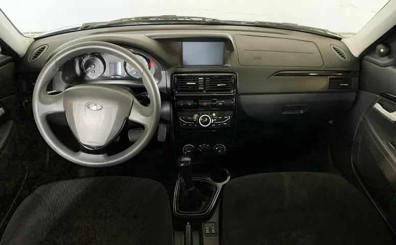 LADA (ВАЗ) 2170 1.6 MT (106 л.с.)