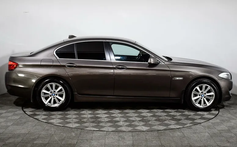 BMW 5 серия